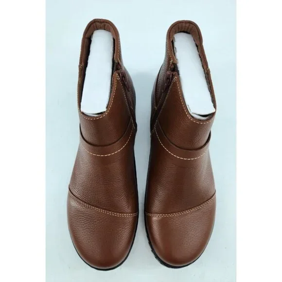 Clarks Women's Size 6.5 M Ashland Dark Tan Leather Pine Boots - Picture 3 of 13